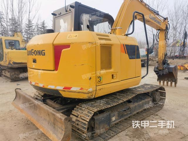 整機(jī)右后45°(整機(jī)外觀) 整機(jī)右后45°(整機(jī)外觀)