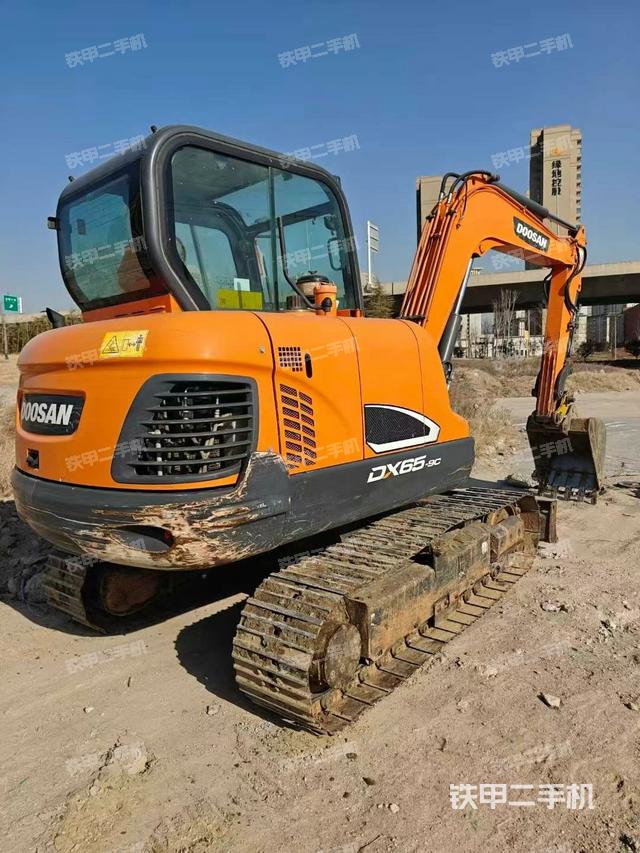 整機右后45°（整機外觀）