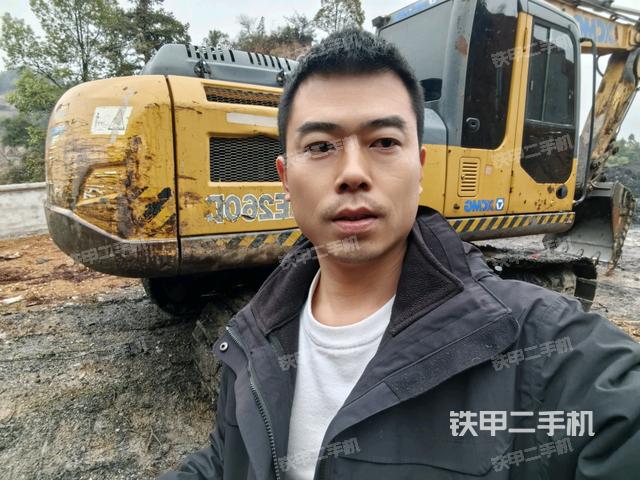徐工XE200DA挖掘机的设备实拍-第1张实拍照片