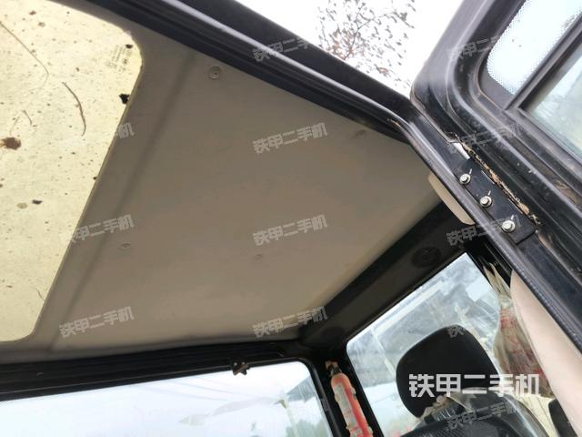 駕駛室頂部（整機(jī)外觀）