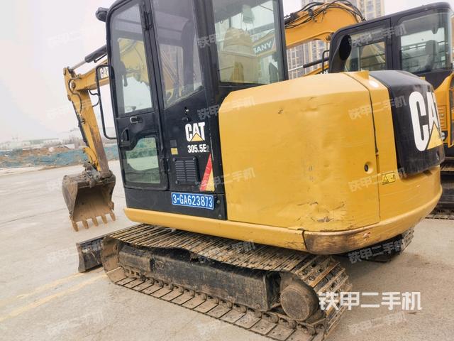 駕駛室頂部（整機(jī)外觀）