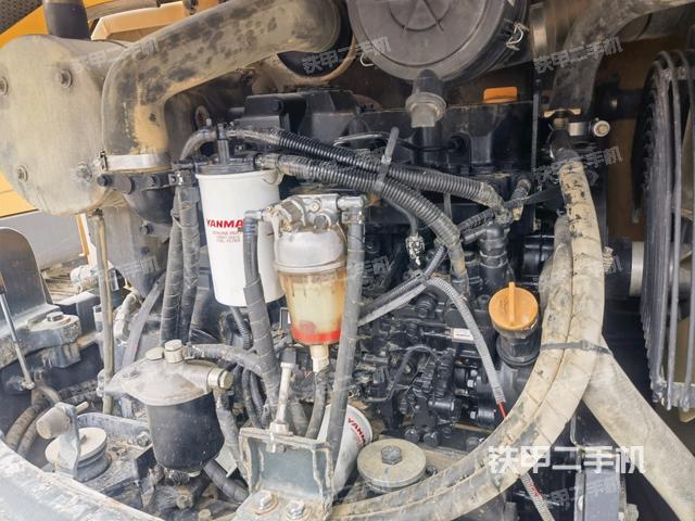 發(fā)動(dòng)機(jī)整體俯視（整機(jī)外觀）