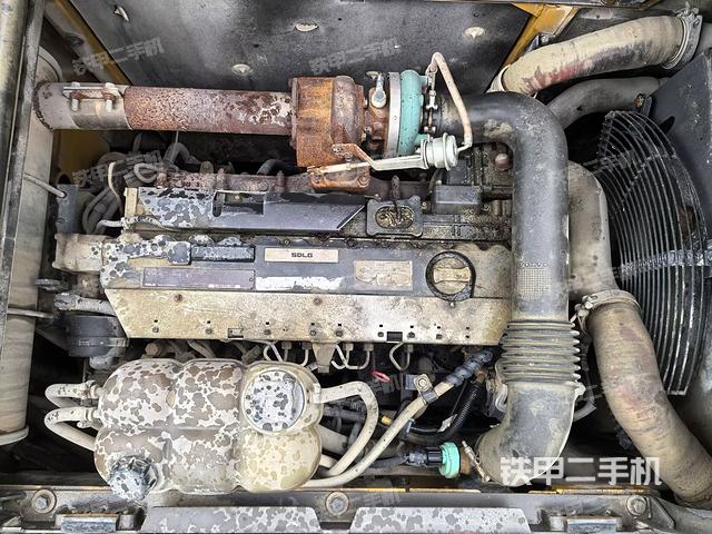 发动机整体俯视（整机外观）