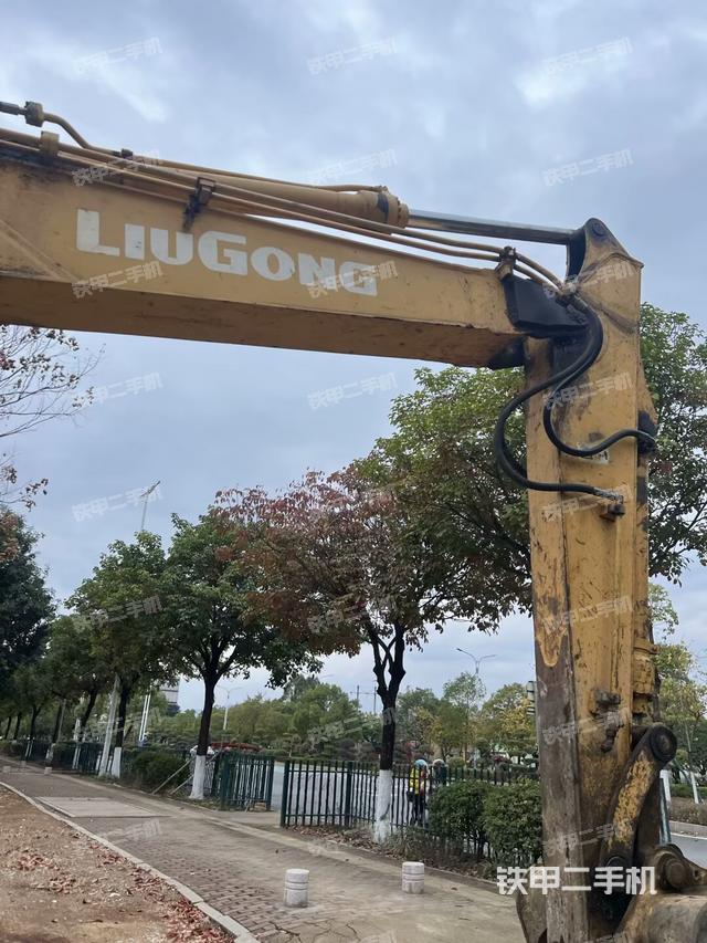 大臂整體?右側(cè)（工作和回轉(zhuǎn)裝置）