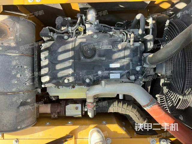 發(fā)動(dòng)機(jī)整體俯視(整機(jī)外觀) 發(fā)動(dòng)機(jī)整體俯視(整機(jī)外觀)
