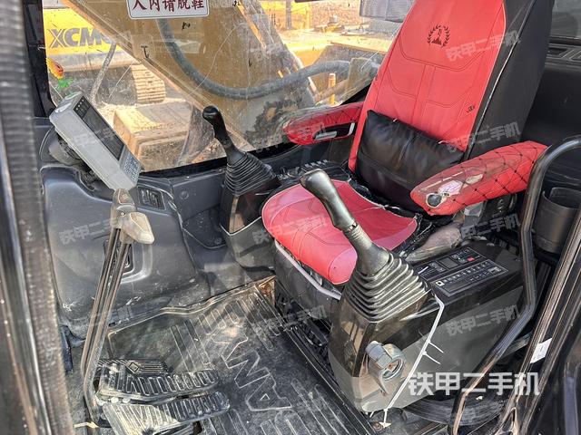 驾驶室整体（整机外观）