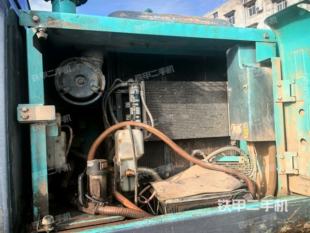 散熱器正面（大件艙室）