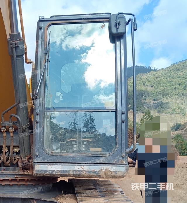 駕駛室整體（整機(jī)外觀）