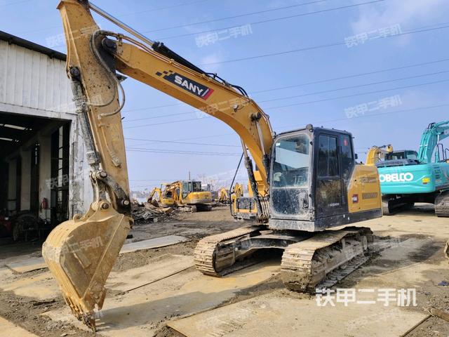 三一重工SY135C(國四)挖掘機