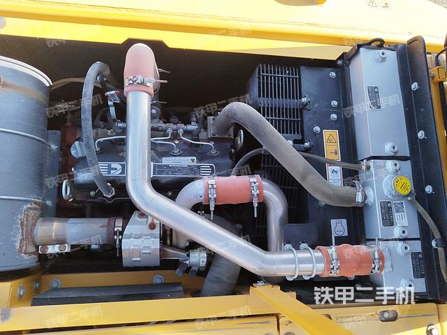 發(fā)動機整體俯視(整機外觀) 發(fā)動機整體俯視(整機外觀)