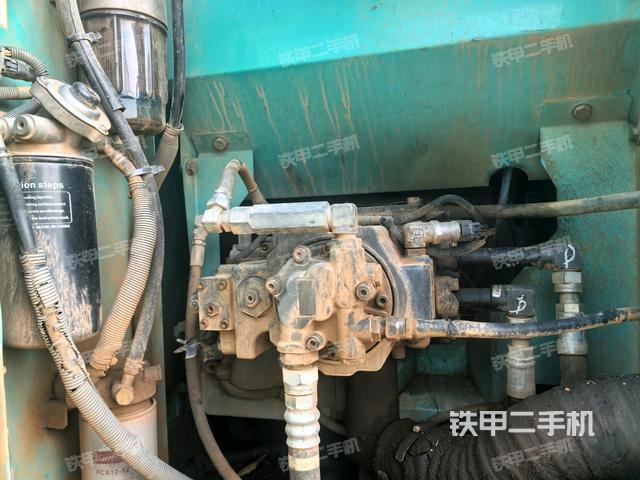 液壓泵斜45?左（大件艙室）