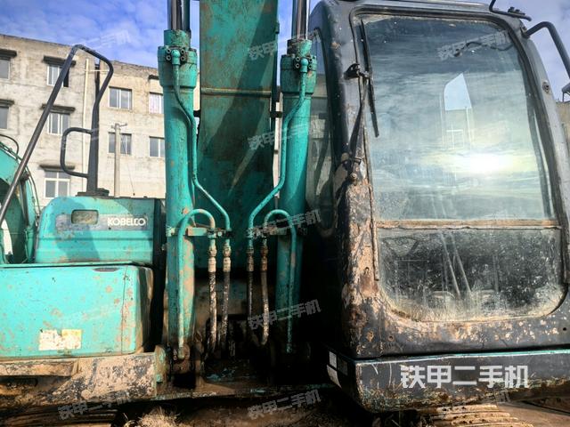 大臂油缸整體?豎拍（工作和回轉(zhuǎn)裝置）