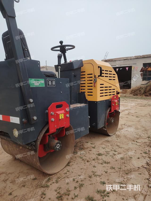 整機(jī)右后45°(設(shè)備外觀及核心部件) 整機(jī)右后45°(設(shè)備外觀及核心部件)