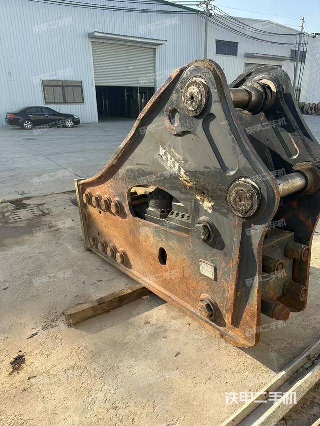 整机右后45°（设备外观及核心部件）