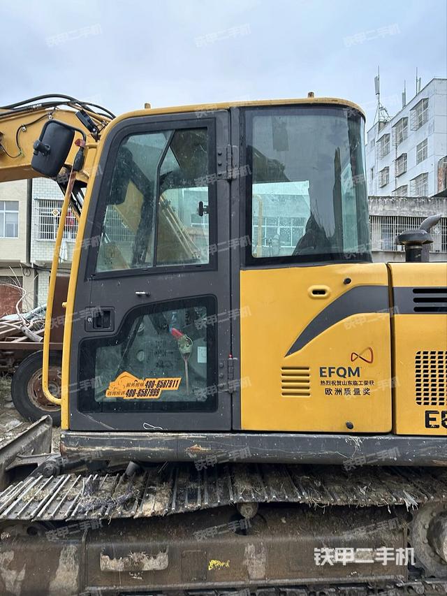  驾驶室正侧（驾驶室部分）