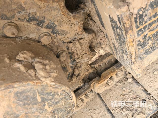 左驅(qū)動(dòng)輪（行走機(jī)構(gòu)）