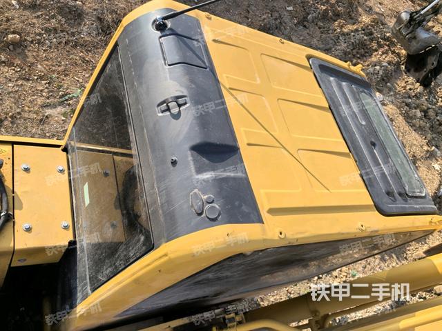 駕駛室頂部俯視（上車部件）