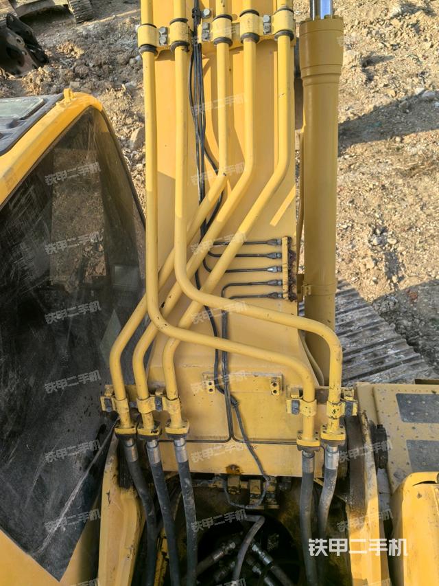 大臂背部俯視（工作和回轉裝置）