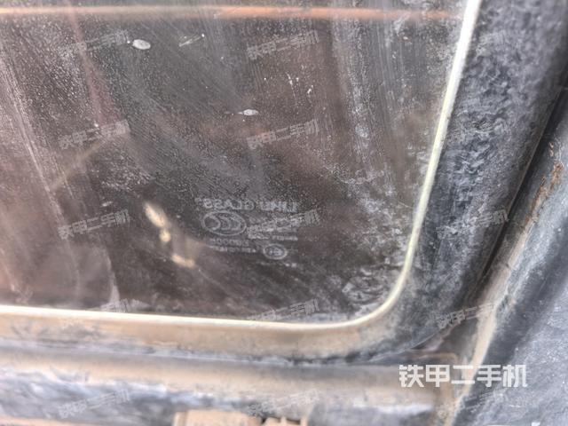 后窗玻璃角標(biāo)（駕駛室部分）