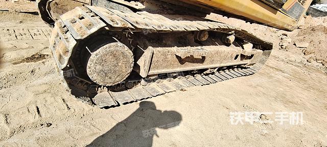 单侧履带整体（整机外观）