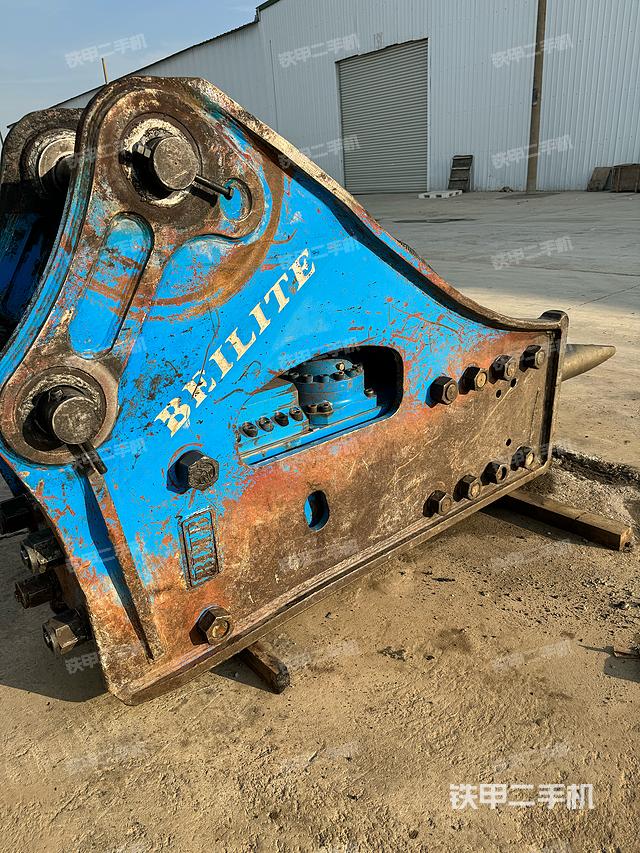 整机右后45°（设备外观及核心部件）