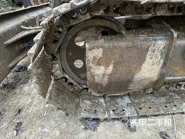 右驱动轮（行走机构）