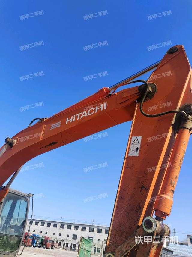 大臂整體?右側(cè)(工作和回轉(zhuǎn)裝置) 大臂整體?右側(cè)(工作和回轉(zhuǎn)裝置)