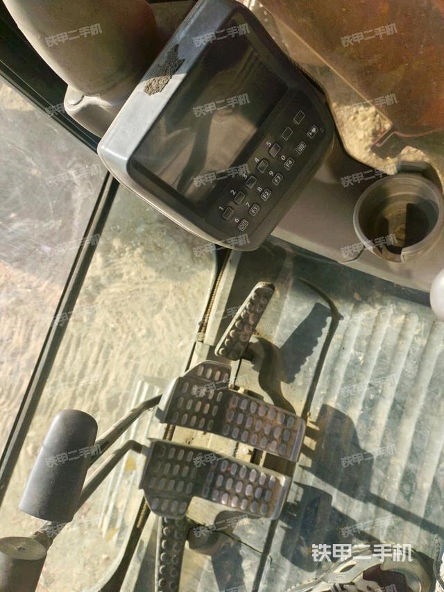 顯示屏?(駕駛室部分) 顯示屏?(駕駛室部分)