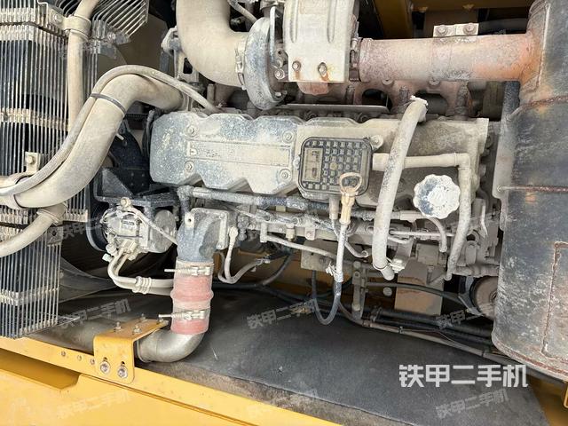 氣門室蓋螺絲特寫(上車部件) 氣門室蓋螺絲特寫(上車部件)