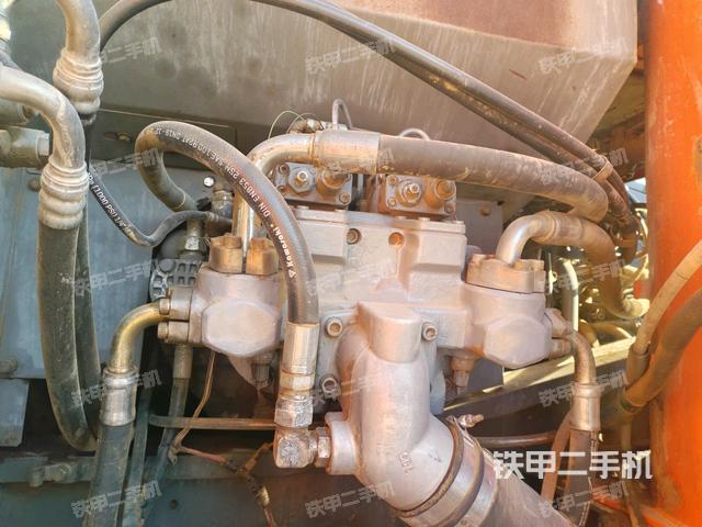液壓泵室(大件艙室) 液壓泵室(大件艙室)