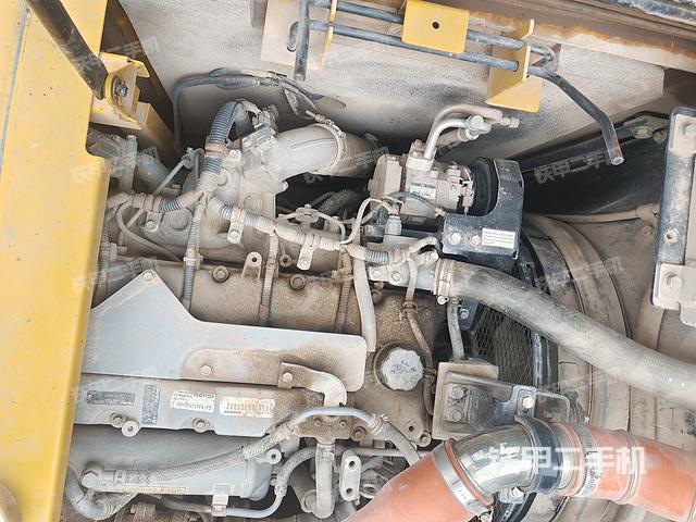 發(fā)動(dòng)機(jī)整體俯視(整機(jī)外觀) 發(fā)動(dòng)機(jī)整體俯視(整機(jī)外觀)