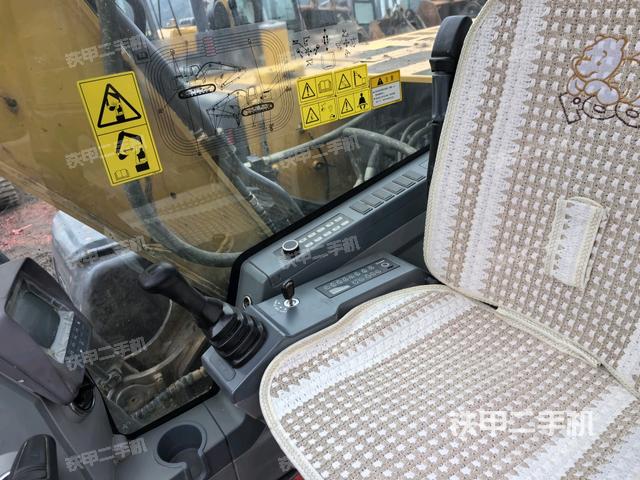 后窗玻璃角標(biāo)（駕駛室部分）