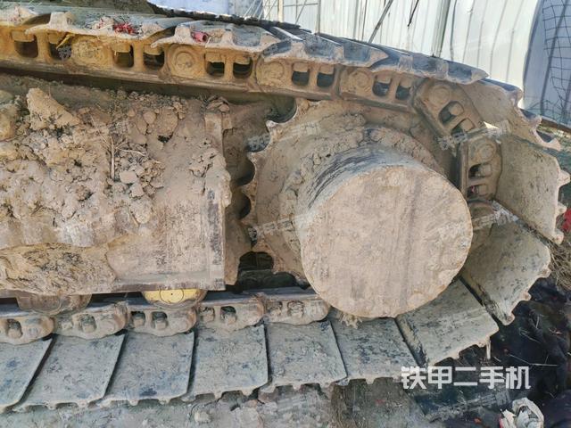 左側(cè)履帶整體?(行走機(jī)構(gòu)) 左側(cè)履帶整體?(行走機(jī)構(gòu))