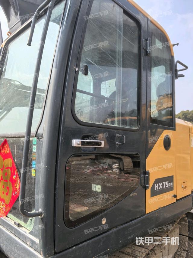 ?駕駛室正側(cè)（駕駛室部分）