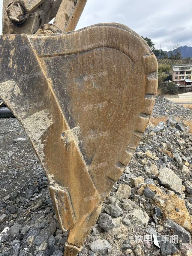 大臂整體?右側(cè)(工作和回轉(zhuǎn)裝置) 大臂整體?右側(cè)(工作和回轉(zhuǎn)裝置)