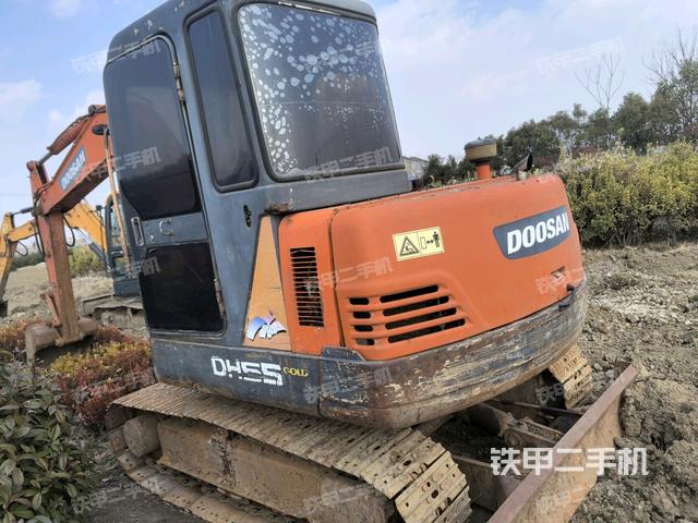 左后45（整機外觀）