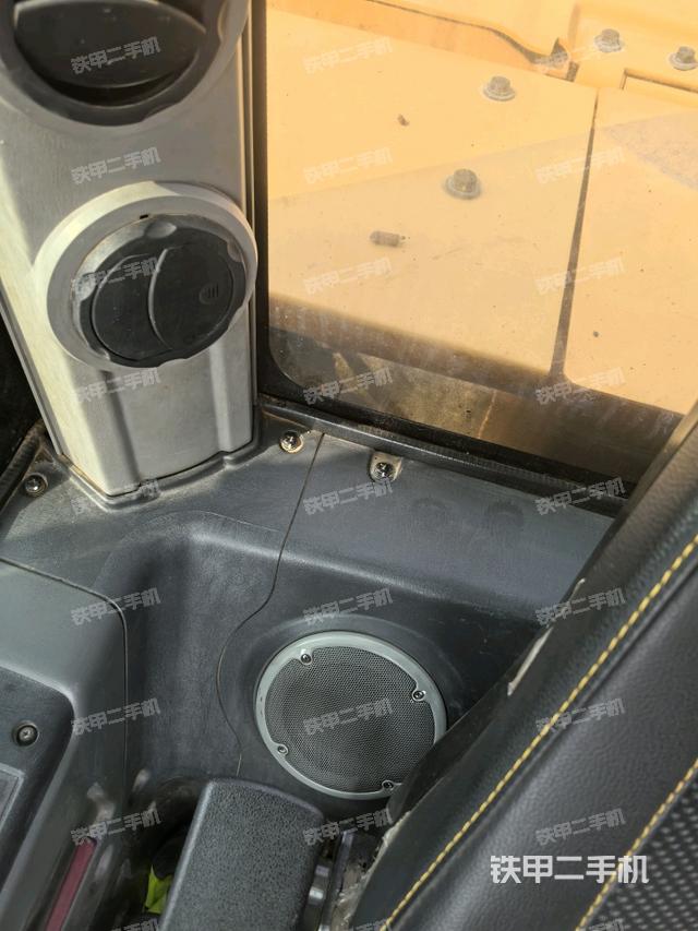 座椅后部（駕駛室部分）