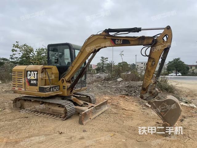 卡特彼勒CAT®305.5E2 小型液压挖掘机