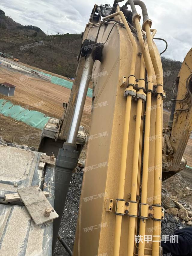 鏟斗45度(工作和回轉(zhuǎn)裝置) 鏟斗45度(工作和回轉(zhuǎn)裝置)