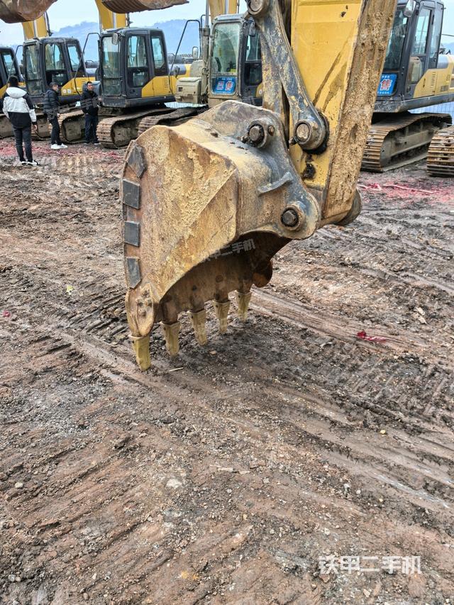 小臂整體左后（工作和回轉(zhuǎn)裝置）