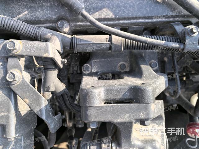 氣門室蓋螺絲特寫（上車部件）