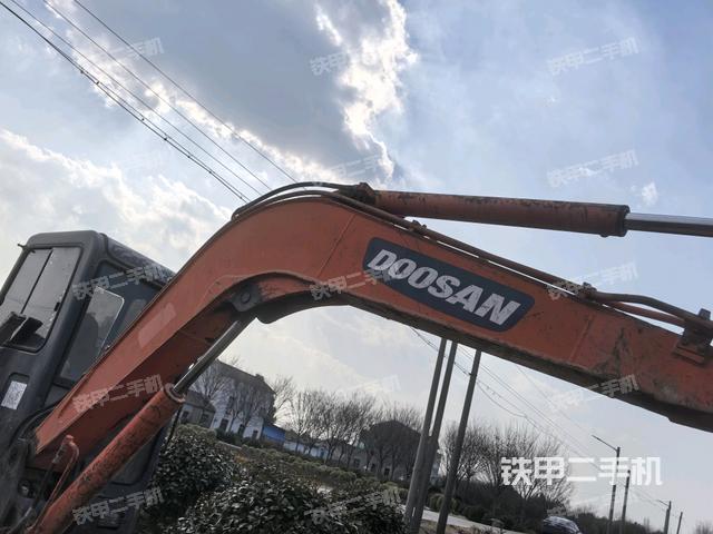 大臂整體?右側(cè)（工作和回轉(zhuǎn)裝置）