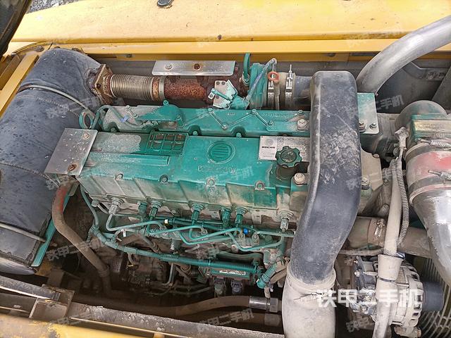 发动机整体俯视（整机外观）