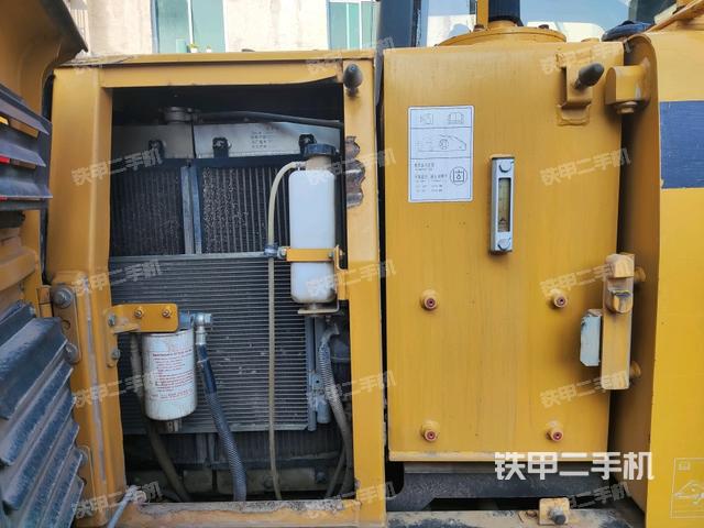 散熱器室(大件艙室) 散熱器室(大件艙室)