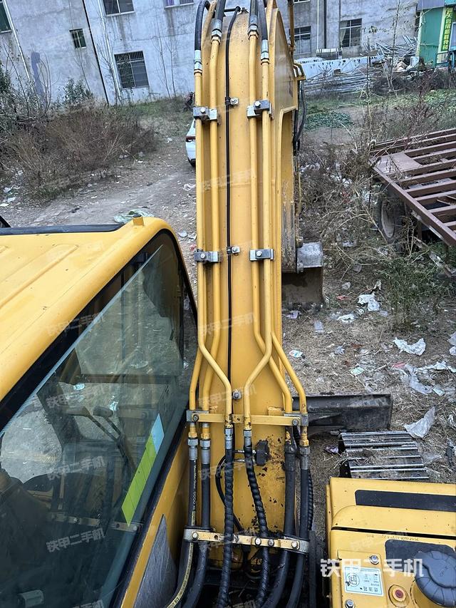 大臂整体 右侧（工作和回转装置）