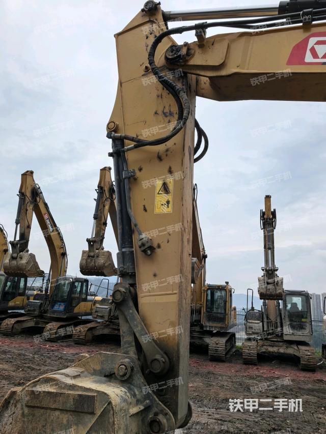 大臂整體?右側(cè)（工作和回轉(zhuǎn)裝置）