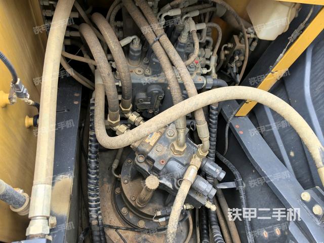 駕駛室頂部俯視（上車部件）