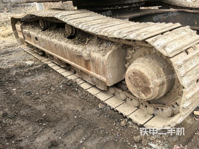 左導(dǎo)向輪（行走機(jī)構(gòu)）