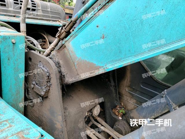 大臂根部 斜视（工作和回转装置）