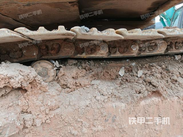 右側(cè)履帶整體（行走機構(gòu)）